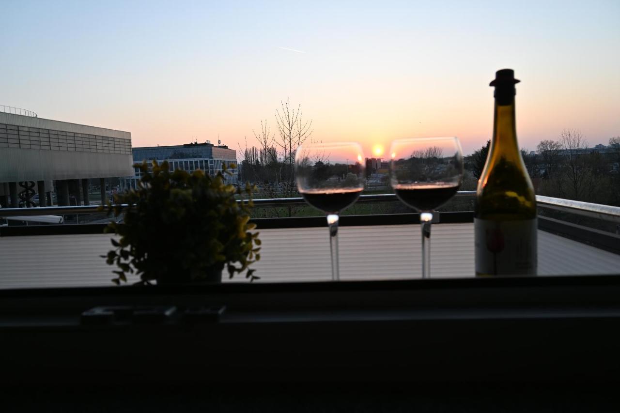 Lola Suite Zagreb Buitenkant foto